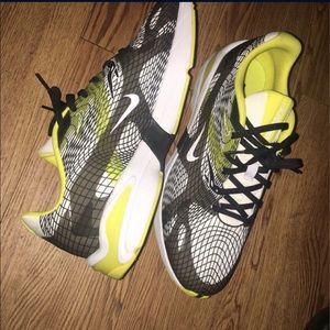 2 pair of Nike shoes